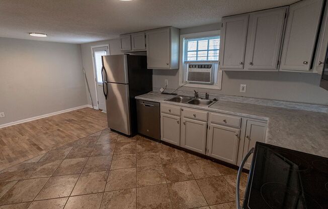 3 beds, 1 bath, $1,395