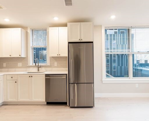 1 bed, 1 bath, 625 sqft, $3,350, Unit 305