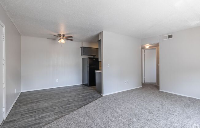 1 bed, 1 bath, $695, Unit 2505-E