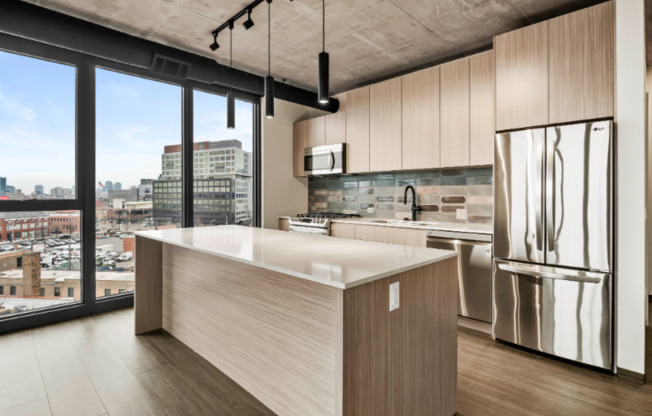 1450 W WASHINGTON