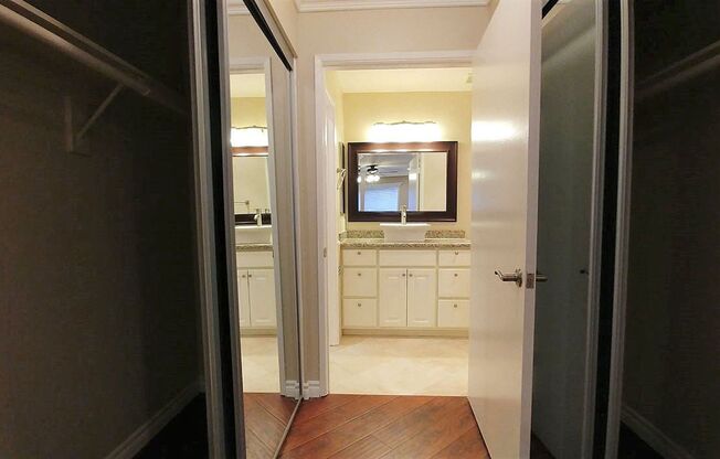 2 beds, 2 baths, 950 sqft, $2,750, Unit 118