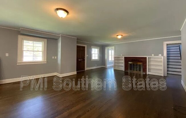 303 W BUFORD ST