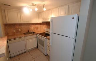 2 beds, 1 bath, $1,450, Unit # 83