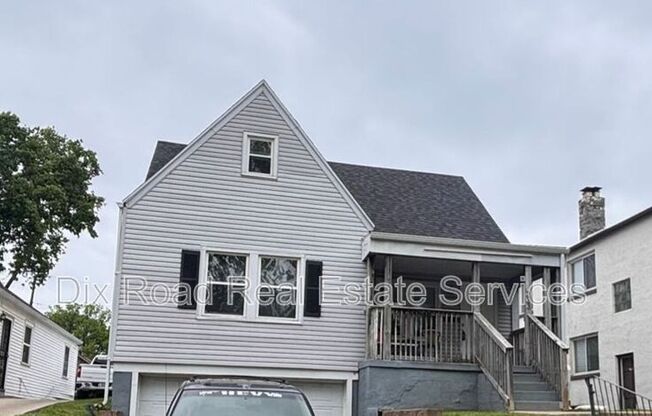 233 NIAGARA AVE