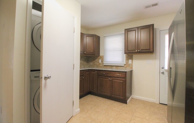 2 beds, 1 bath, $1,350