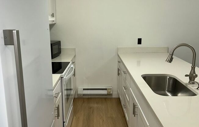 7307 Bainbridge Pl SW