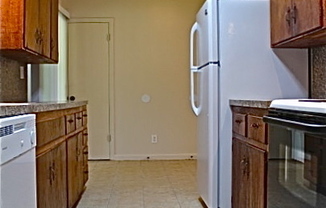 3 beds, 2 baths, $1,275