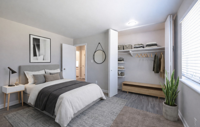 2 beds, 1 bath, 836 sqft, $1,340, Unit 1532-C