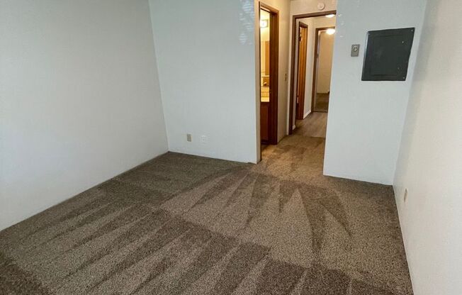 2 beds, 1.5 baths, 900 sqft, $1,550, Unit B105