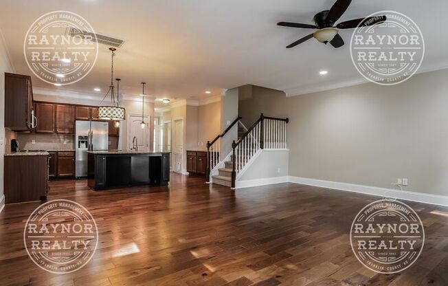 320 SUGAR MAPLE AVE
