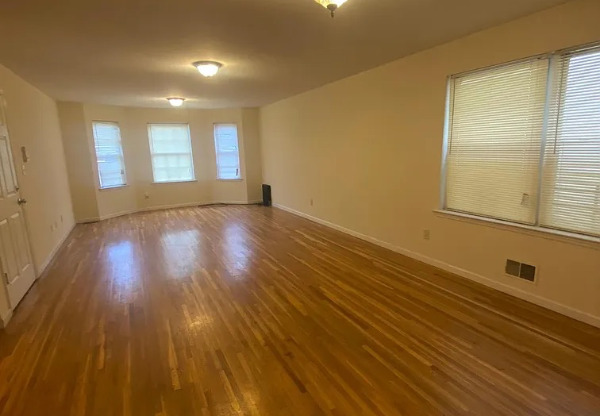 275 RIDGEWOOD AVE