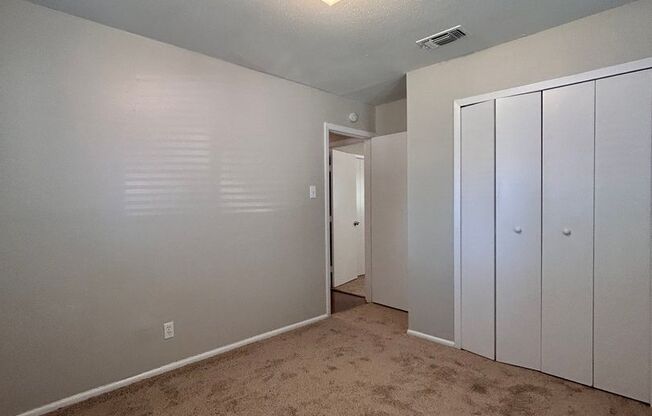 3 beds, 1 bath, $1,195