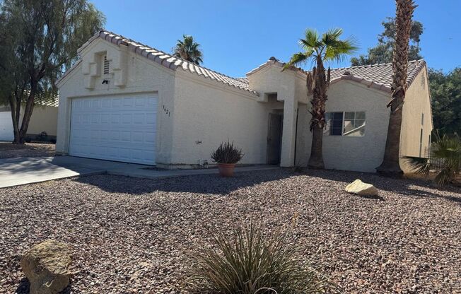 Single Story 3 bedroom with Fresh Paint & New Flooring + Blinds Inside! Owner pays HOA dues. All appliances too!