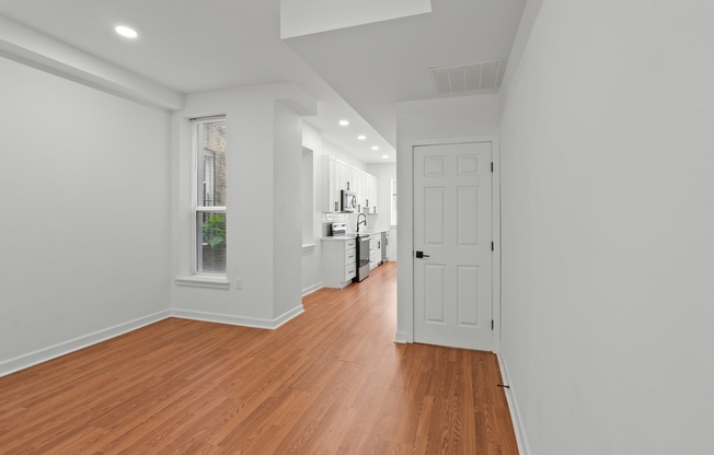 324 E 23 ST