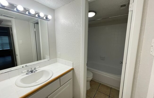 1 bed, 1 bath, 750 sqft, $1,100, Unit ABB-2-102