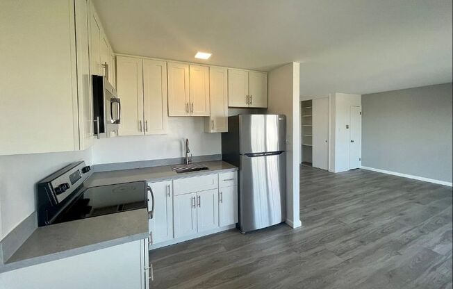 1 bed, 1 bath, 600 sqft, $2,850, Unit 04