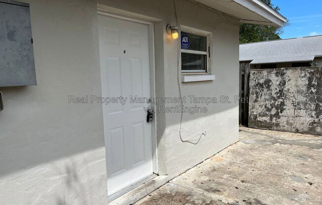 824 WYATT ST
