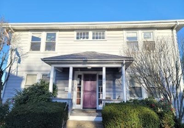 210 NEWBURY AVE