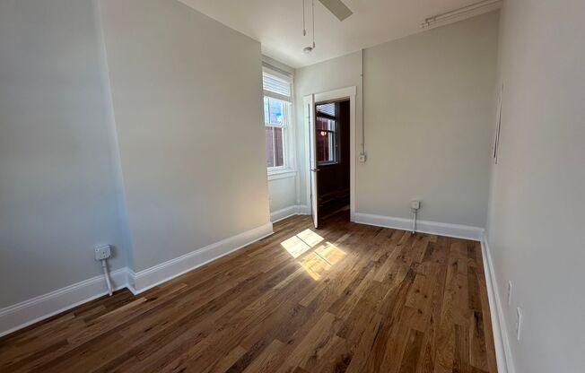 1 bed, 1 bath, 569 sqft, $1,110, Unit 210 - 402 AMI