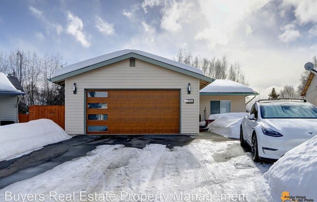 2310 Leopard Circle