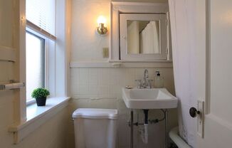 1810/12 Bryant Ave S