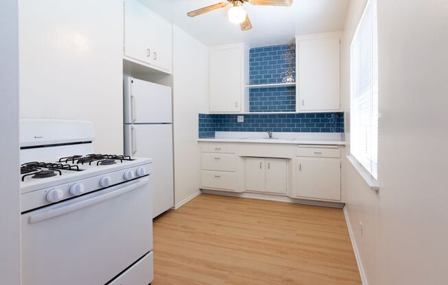1 bed, 1 bath, 596 sqft, $2,365, Unit 3