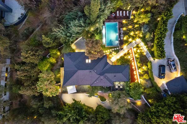 3751 Multiview Dr