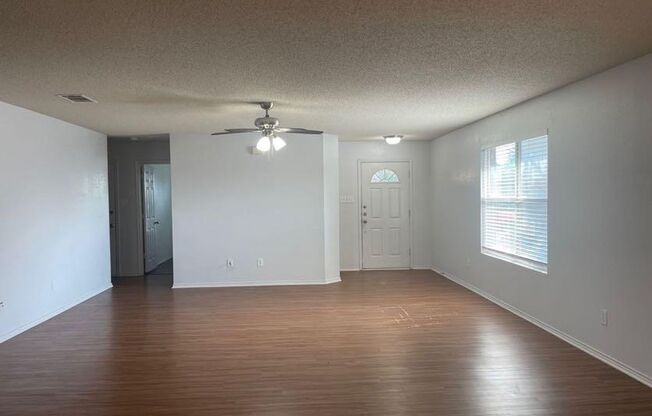 820 Eagle Drive, Saginaw, Texas 76131