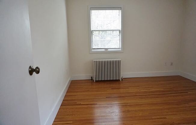 Arlington Courthouse Bedroom