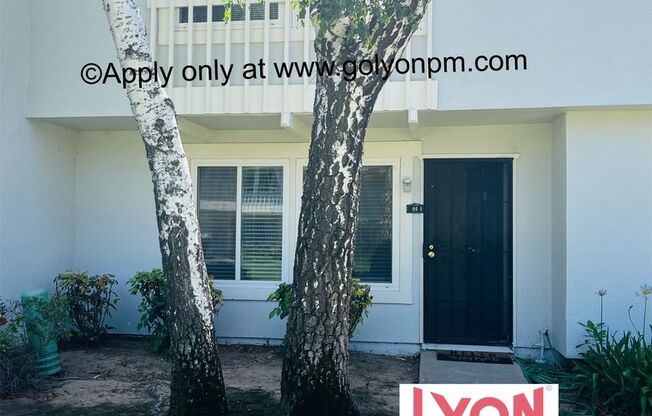 Darling, Spacious 3 bedroom Condo in beautiful Community!!