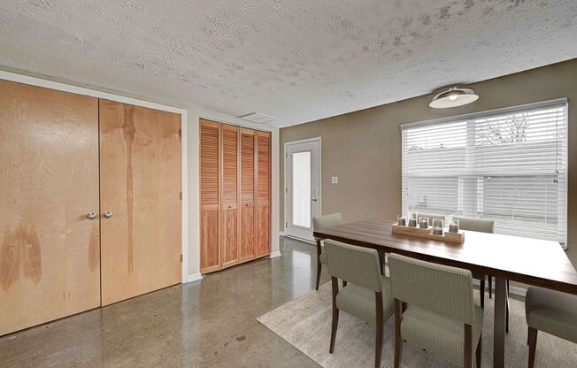 2 beds, 1 bath, 1,079 sqft, $1,707, Unit 2331 New Jersey