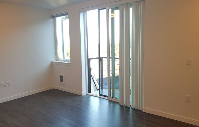 1 bed, 1 bath, 325 sqft, $1,655, Unit 510