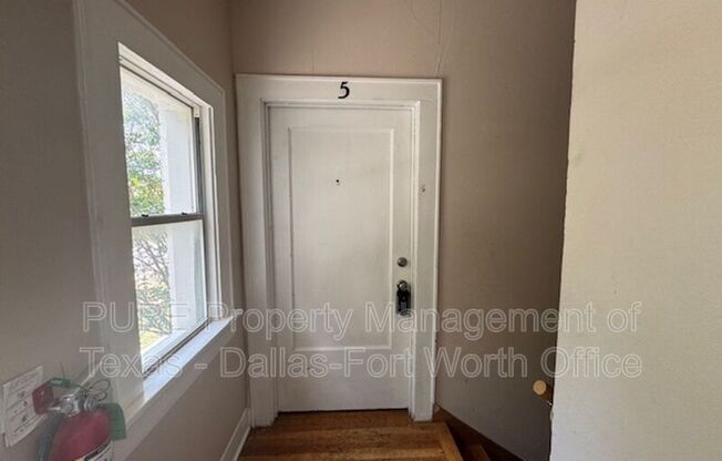 3762 W 7th Street