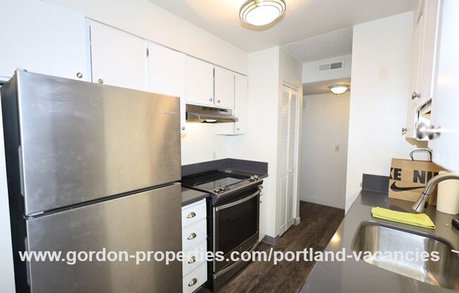 2 beds, 1 bath, $1,495