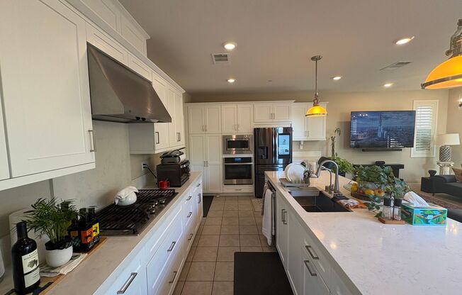 Elegant FULLY FURNISHED 3BR/2.5BA Condo in Carlsbad