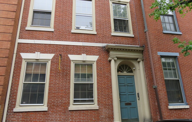 229 Pine St
