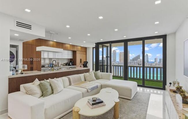 3000 Island Blvd # 1501 (A11983951)