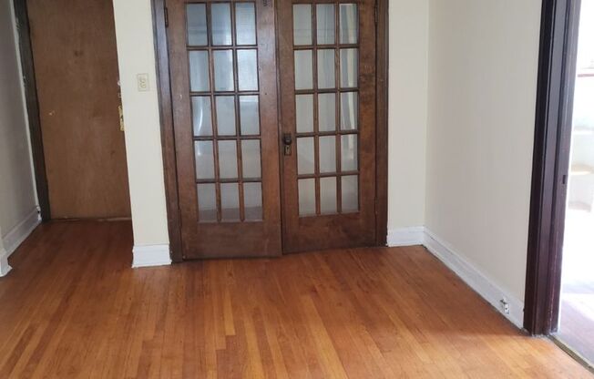6315 S California LLC