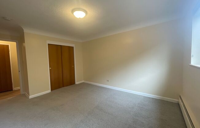 2 beds, 1 bath, 908 sqft, $1,495, Unit 108