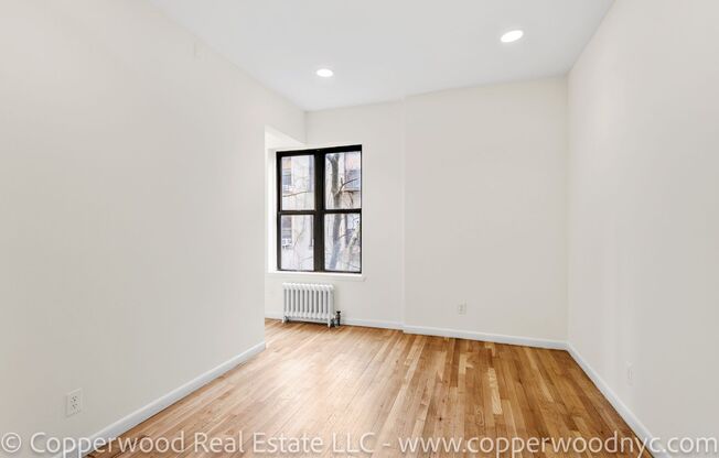 1 bed, 1 bath, 450 sqft, $3,350, Unit 21