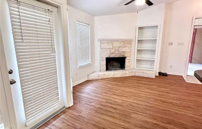 1 bed, 1 bath, $1,195, Unit Unit 424