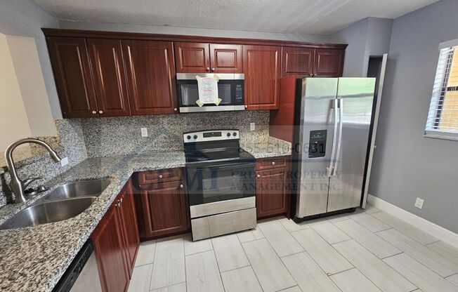 2 beds, 2 baths, 850 sqft, $2,095, Unit 1-207