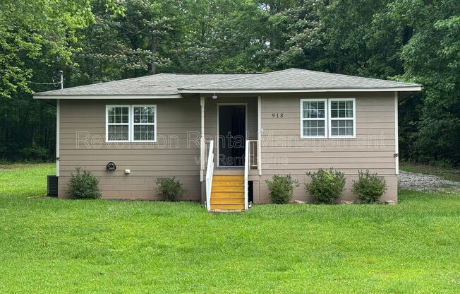 918 POPLAR RD