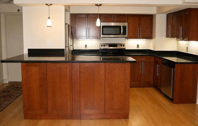 2 beds, 2 baths, 956 sqft, $3,800, Unit 701