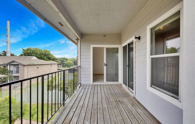 1 bed, 1 bath, 727 sqft, $995, Unit 351