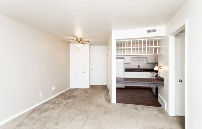 1 bed, 1 bath, 667 sqft, $955, Unit 410-13