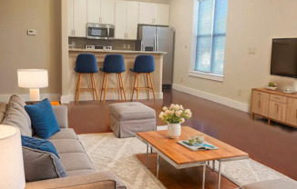527 EAST KIOWA