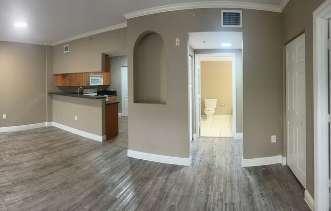 3 beds, 2 baths, 1,513 sqft, $2,366, Unit 10252-A2 NY