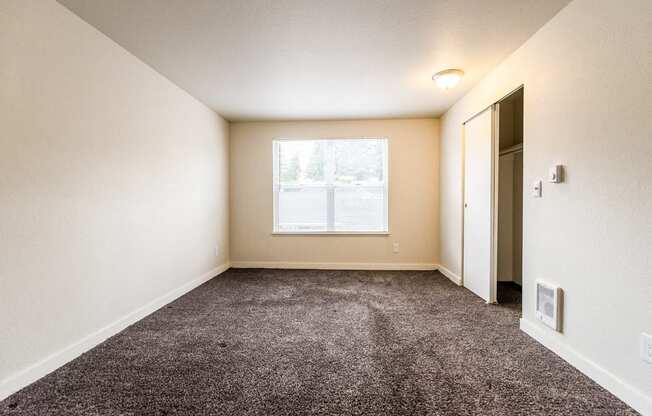 Tacoma Apartments - Sienna Apartments - Second Bedroom