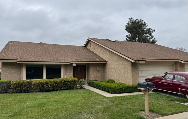 Beautifully updated La Jolla model in Leisure Village